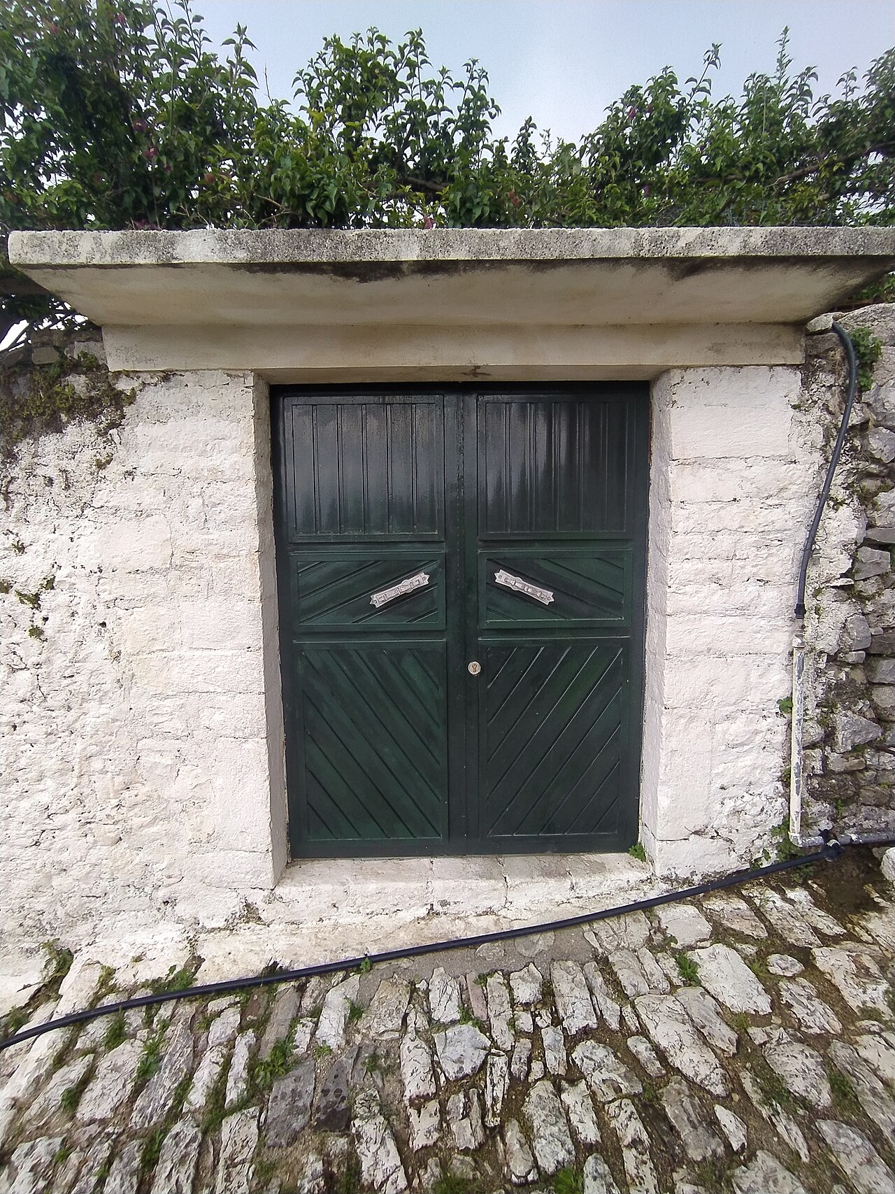 A front door in Lukova, Vlorë County.