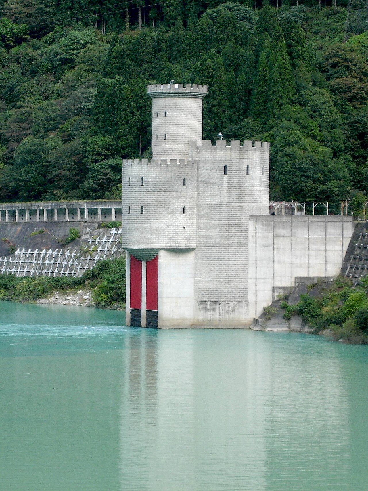 Shin'yanagawara power station — Koman Hydropower Plant, Albania