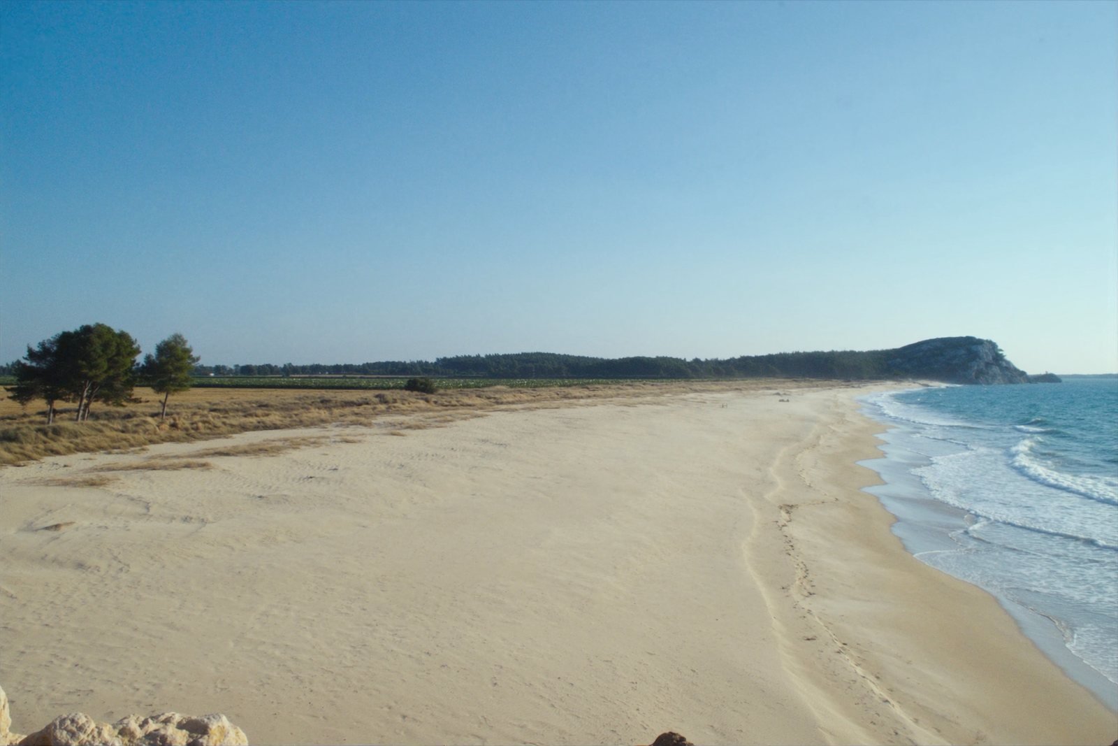 Spille Beach: a quiet sand beach with dunes