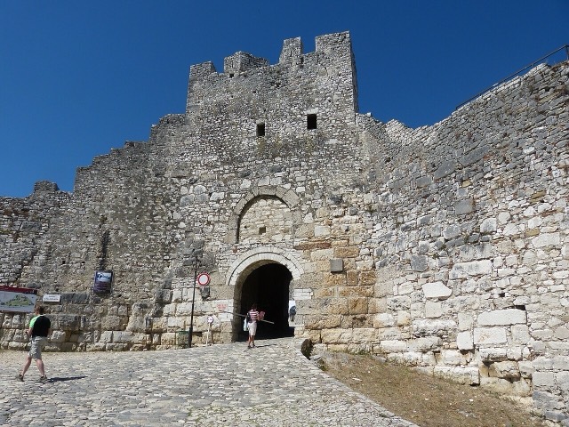 Berat (Albania). Fortress - Main entrance gate.