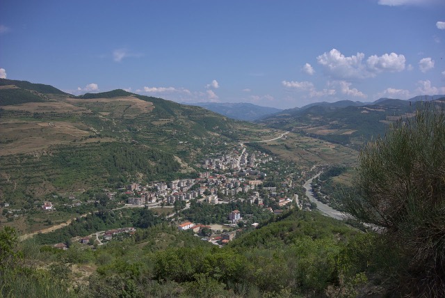 City of en:Çorovodë and river en:Osum photographed from the northwest