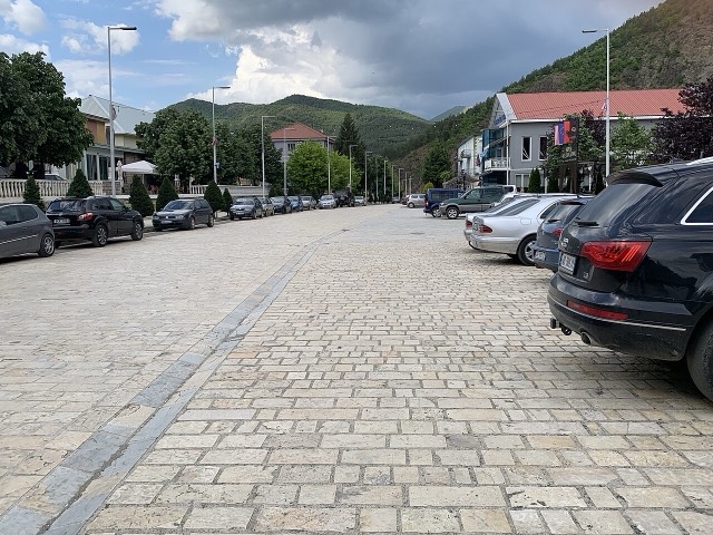 Bulevardi në Fushë-Arrëz