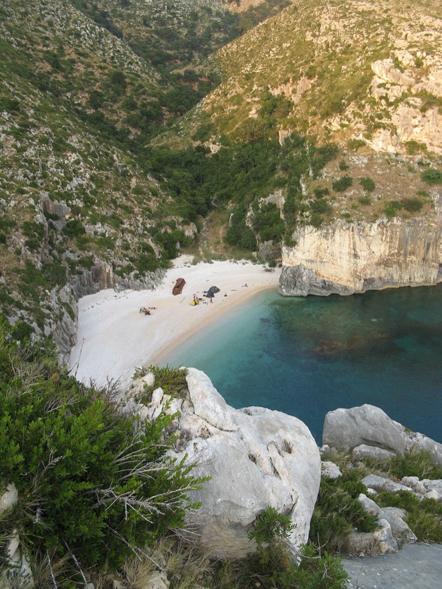 Grama Bay, Albania