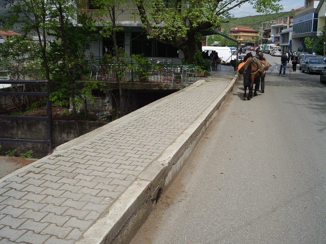 Librazhd rruga Cermenika — Librazhd, Albania