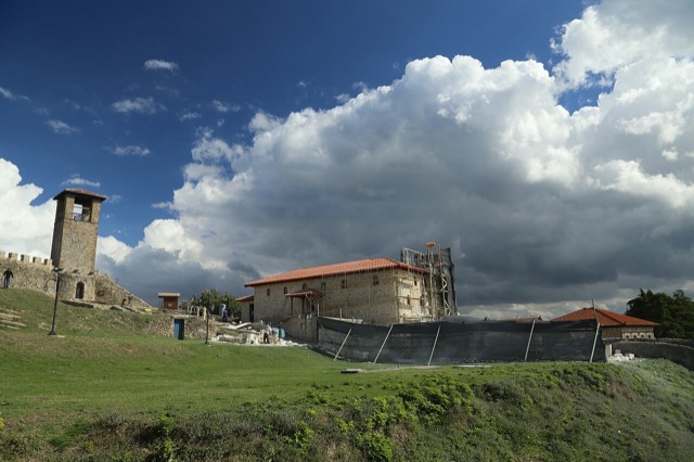 Prezë Castle , Albania