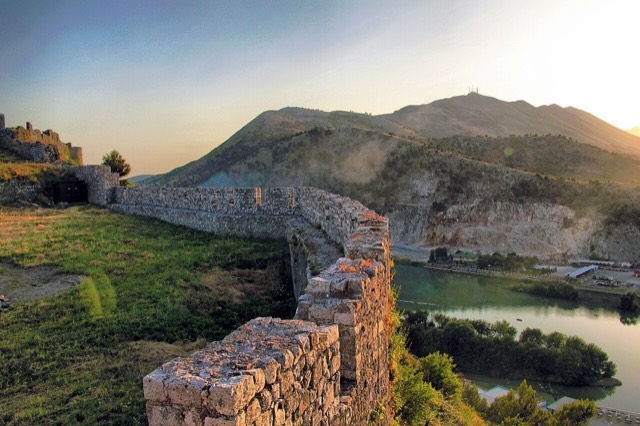 The outer walls of Rozafa Castle above Shkodër