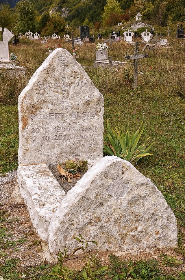 The gravestone of Robert Elsie in the cemetery of Fushë-Theth, Theth