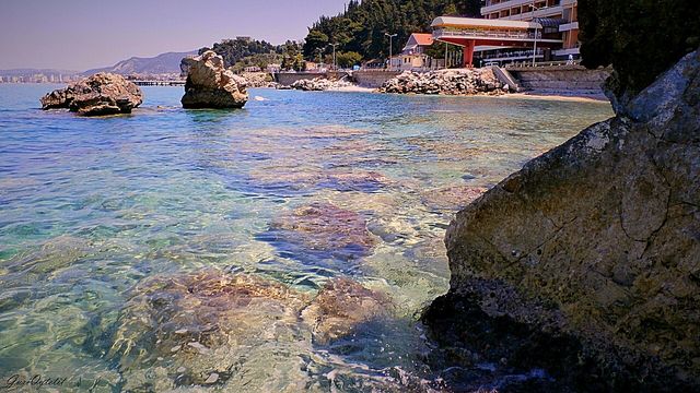 Clear water among the rocks at Uji i Ftohtë, Vlorë