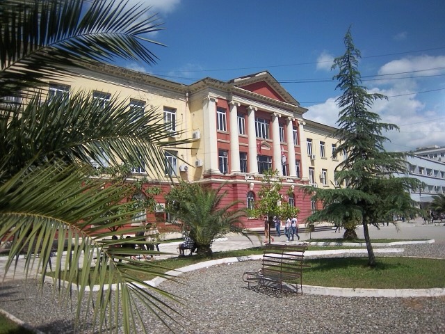 This picture was taken for the project "Tirana, let's get up!", implemented during the Balkans let's get up! Spring School in 2013.