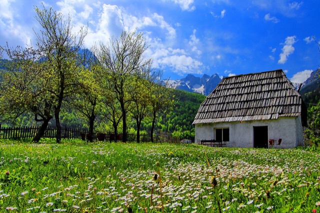 Shtëpi karakteristike Zallishtorja - Valbonë