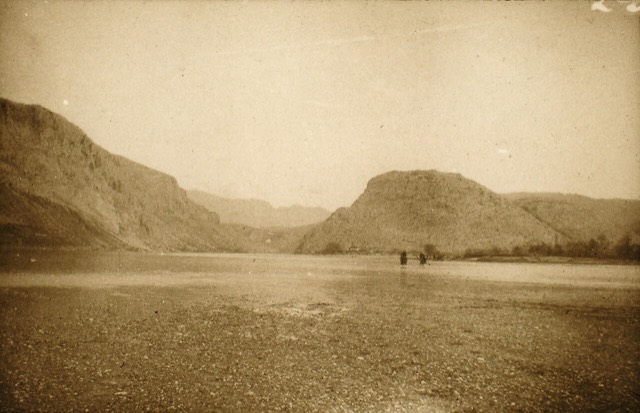 240 Albania. The Drin River near Vau i Dejës, southeast of Shkodra